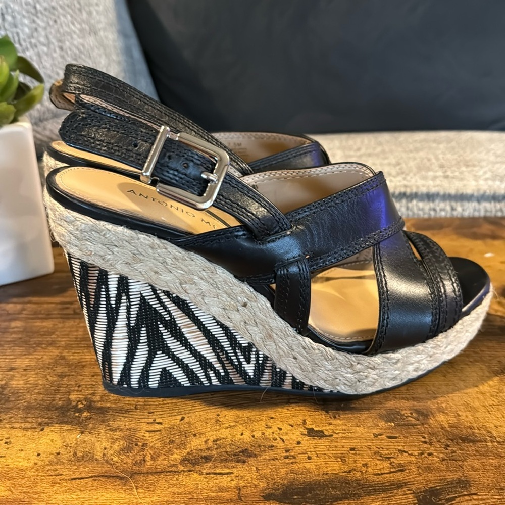 Antonio Melani Austine Wedges 7.5